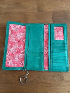 HOBO International Vintage Teal Genuine Leather Trifold Wallet Key Chain Clutch